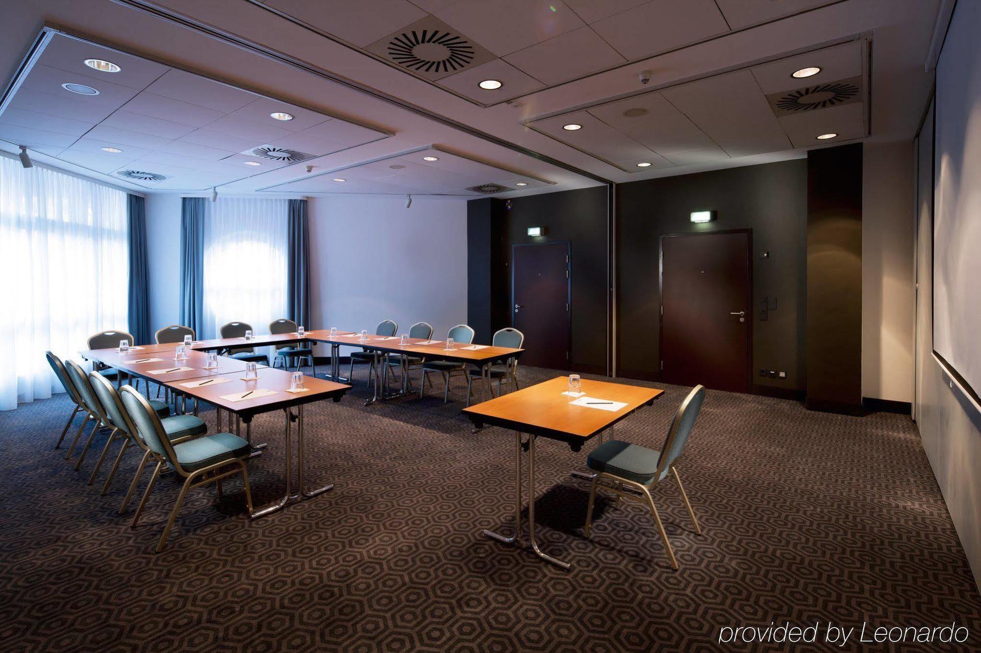 Courtyard By Marriott Berlin Teltow Otel Dış mekan fotoğraf